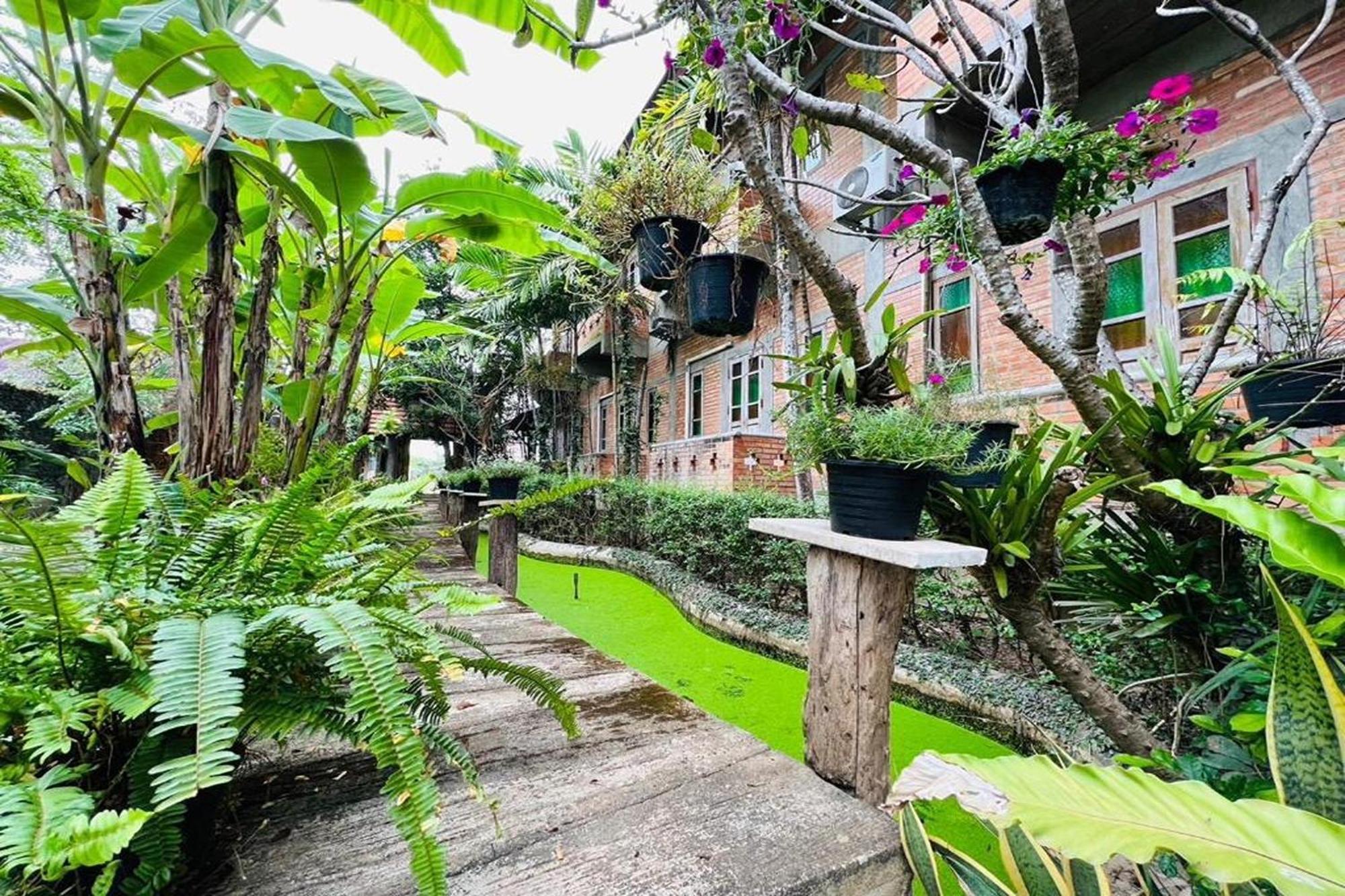 Amethyst Hotel Chiang Mai Exterior foto
